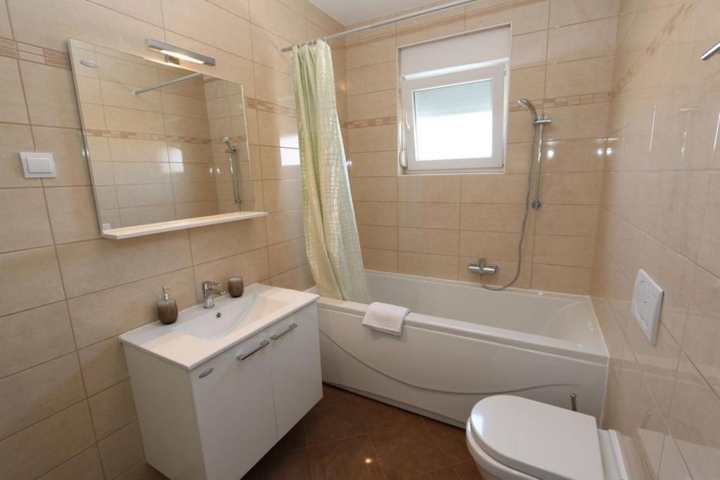 Guesthouse Medulin Buitenkant foto