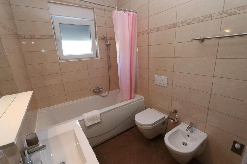 Guesthouse Medulin Buitenkant foto